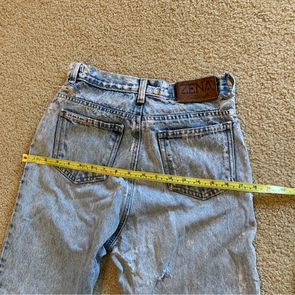 Vintage Distressed Acid-washed Zena Jeans (late 80s / early 90s) - Picture 5 of 9